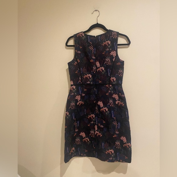 Ann Taylor Night Garden Pocket Sheath Sleeveless Metallic Threading‌ - Picture 2 of 12